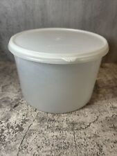 Vintage Round Tupperware Container #267-3 with Lid picture