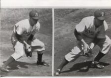 1941 Press Photo of HoFer Pee Wee Reese Fielding a Ground Ball During a Game picture