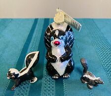 2003 Old World Christmas Skunk Li'l Stinker Ornament Glass With 2 Small Figures picture
