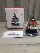 2014 Hallmark Keepsake Magic Cord Holiday Lighthouse Ornament 3rd In Series EUC picture
