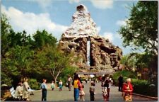Vintage DISNEYLAND Anaheim CA Postcard Matterhorn Tomorrowland Scene E-17 Unused picture