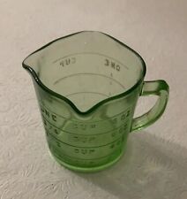 Vintage 1930’s Kellogg’s  Uranium Glass Measuring 1 Cup 8 OZ 3 Spouts Green picture