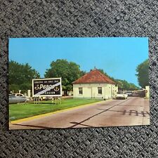 Vintage Postcard of Entrance to Barksdale A. F. B. Bossier City, Louisiana Curte picture