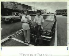 1989 Press Photo Nellie Butler & Stacey Parrish, San Augustine, Texas Residents picture