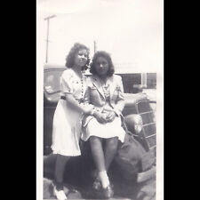 Old Vintage Photo MEXICAN AMERICAN TEENAGE GIRLS EAST LOS ANGELES picture
