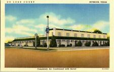 1940'S. SEYMOUR,TX. DELUXE COURT. POSTCARD FF12 picture