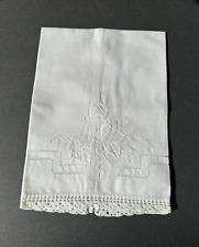 Vintage fancy linen guest hand towel Cutwork, Embroidery and Hand Crochet work picture