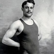 Muscular Sportsman from the 1890s 4