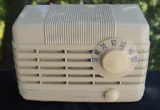Vintage 1940s CUB Radio Model 103 K Bakelite Tube Radio - Works - HARD TO FIND picture