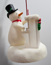 Hallmark 2023 SING-ALONG SNOWMAN PIANO MUSICAL ORNAMENT magic sound song music picture