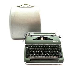 Vintage 1958 OLYMPIA SM3 DE LUXE Typewriter in Dark Green with Storage Case n1 picture
