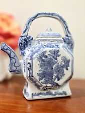 Chinese Porcelain Teapot for One Hand Painted Blue & White Floral Teapot picture