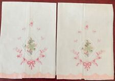 Stunning pair of Finger Tip Towels with Dainty Embroidered Pink Floral Flaw Free picture