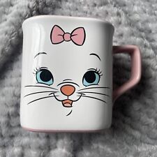 GENUINE OFFICIAL  DISNEY STORE SQUARE MUG ARISTOCRATS  Marie APPROX 10cms picture