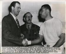 1947 Press Photo Sweden's Olle Tandberg to box Joe Louis, manager Seo Holmstedt picture