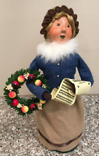 HTF Byers Choice Carolers 2020 Beautiful Palmer Woman with Wreath & Song Sheet picture