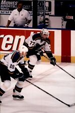 PF52 2001 Original Photo PIERRE TURGEON ST LOUIS BLUES NHL ICE HOCKEY CENTER picture