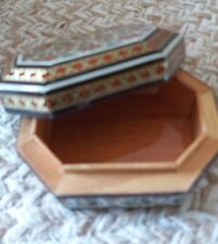 Persian handcrafted box (Khatam) picture