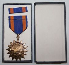 ORIGINAL VIETNAM AIR MEDAL WITH RIBBON BAR IN 1970 DATED BOX picture