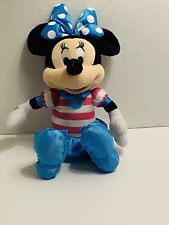 Plush Minnie Mouse picture