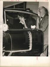 1961 Press Photo Mabel Ashmead in car with hand over her face - hca81863 picture