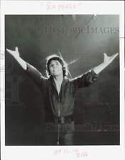 1984 Press Photo Musical artist 