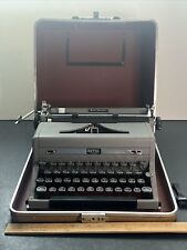Vintage Royal Quiet De Luxe Typewriter with Case Gray WORKS WELL picture