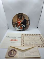 little orphan Annie 1985 vintage collector plate tomorrow #17431e box and COA picture