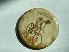 C 1900 Glouster Cycle Co Buffalo NY Yankee Clipper bicycle pinback F H Denny Rar picture