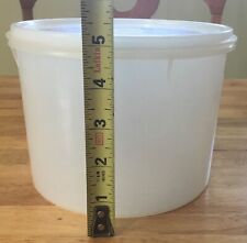 2 1/2 Quart  ~Tupperware clear Canister #265-9 w/Lid #228-24 ~Nice & Clean picture