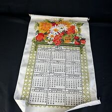 Vintage 1971 Cloth Linen Tea Towel Wall Calendar Flower Design picture