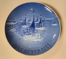 1966 Royal Copenhagen Collector’s Christmas Plate – Home for Christmas picture