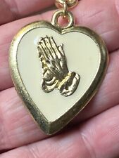 Nice Vintage Religious Hands Praying Prayer Off White Heart Metal Keychain Minty picture