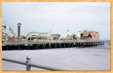 Hunt's Pier from the 1960s - WILDWOOD BY THE SEA, NJ New Jersey - Postcard picture