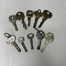 Lot of 10 Random Metal Keys picture