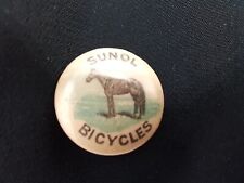 ANTIQUE 1890S SUNOL BICYCLE ADVERTISING LAPEL PIN BUTTON CINCINNATI OH HORSE picture