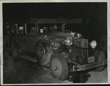 1934 Press Photo New York Car crashed into a truck on Mempstead Turnpike NYC picture