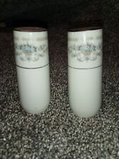 Vintage Diane by Wade Fine Porcelain China Set of Salt and Pepper Shakers 2 pcs picture