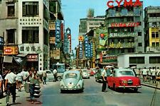 VINTAGE CONTINENTAL POSTCARD CROWDED QUEEN'S ROAD CENTRAL SCENE HONG KONG 1960s picture