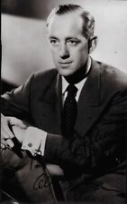 SIR ALEC GUINNESS - AUTOGRAPHED SIGNED PHOTOGRAPH picture