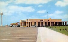 Kansas Turnpike Service Plaza~Restaurant~Gas Station~Nice 1950s Cars~1958 PC picture