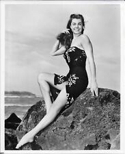 Esther Williams Celebrity Photograph Athlete Swimmer Actress Promotional 8x10 picture