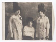 1910s Three girls well dressed women Interesting hat Fashion Italy antique photo picture