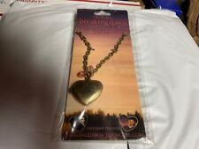 Twilight Breaking Dawn Part 1 Edward and Jacob Locket NECA prop jewelry 2011 picture