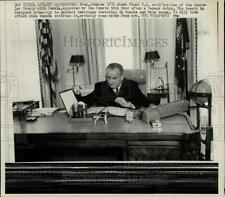 1967 Press Photo President Johnson Signs Consular Treaty with Russia, D.C. picture