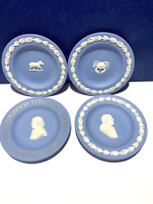 Wedgwood Decorative 4-Set Plates Collection picture