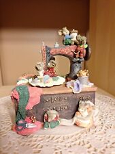 Vintage Antique Sewing Machine with Mice Music Box 