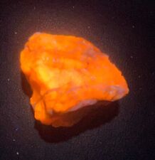 60 Carats Top Fluorescent Sharp Tenebrescent Hackmanite Crystal Piece From @AFG picture