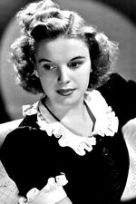 Judy Garland in dark dress - Classic Hollywood Actor - 4 x 6 Photo Print picture