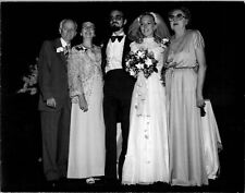 Pretty Women Bride & Groom with their parents Found Photo V0800 picture